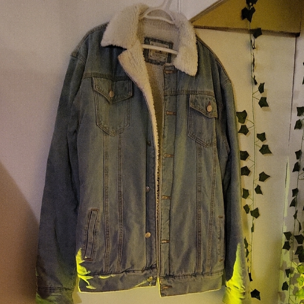 Blue and White Lightweight Shirt Jacket with Sherpa Lining